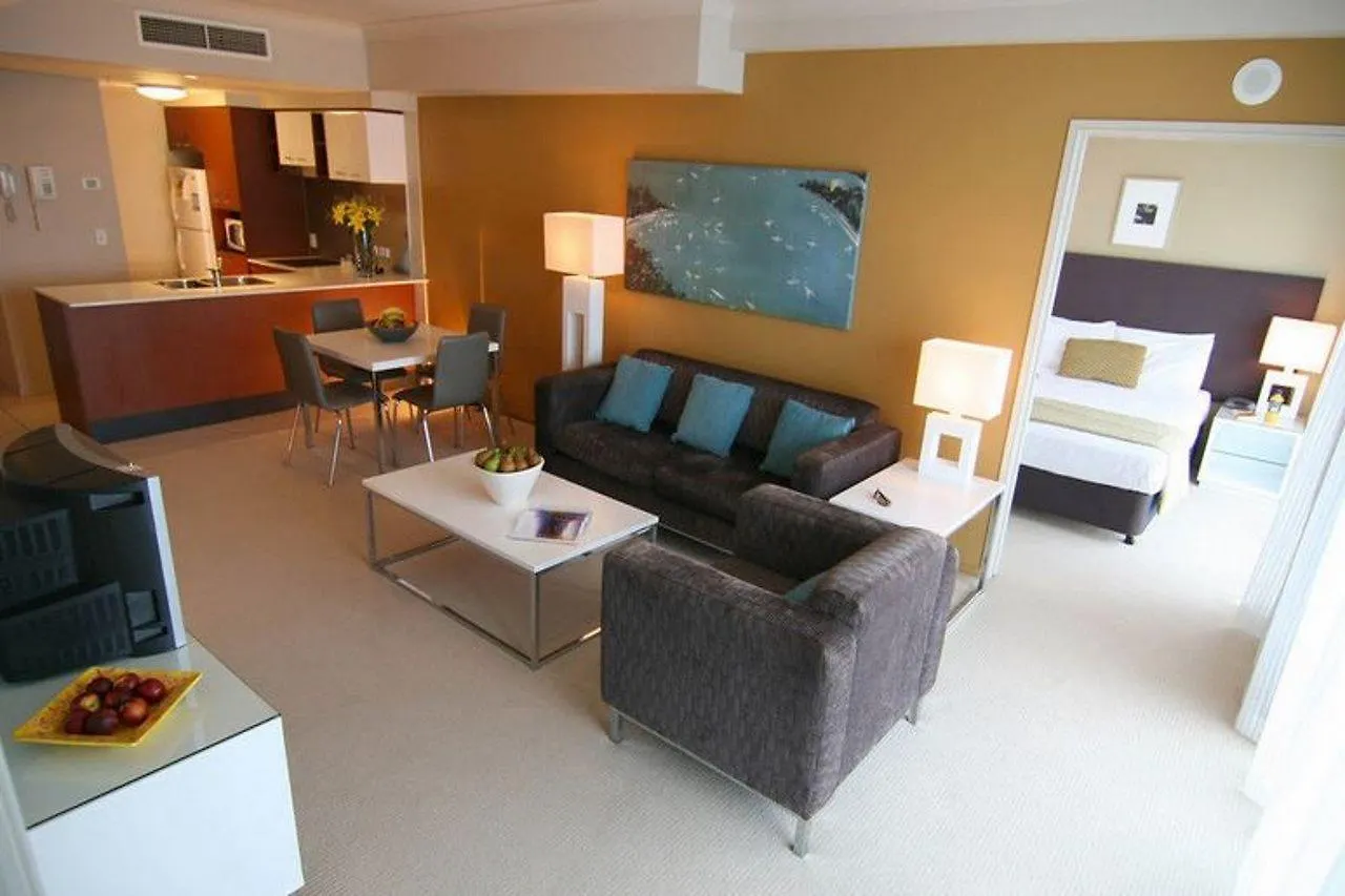 Mantra Towers Of Chevron Aparthotel Surfers Paradise