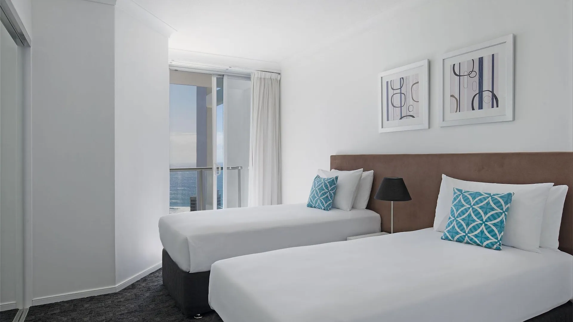 ***  Aparthotel Mantra Towers Of Chevron Surfers Paradise Australia