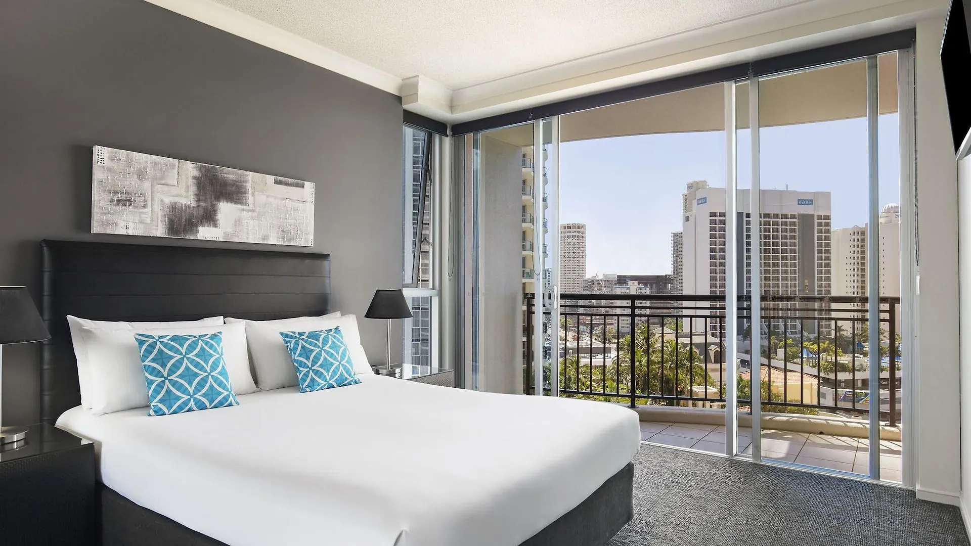 Aparthotel Mantra Towers Of Chevron Surfers Paradise Australia