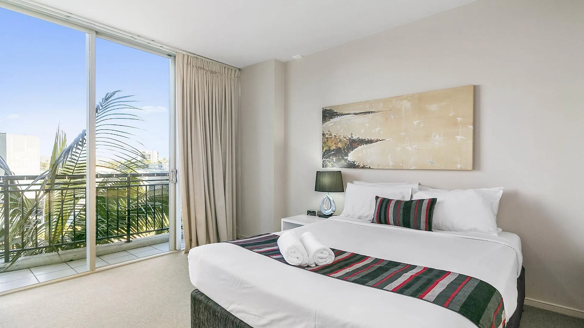 Aparthotel Mantra Towers Of Chevron Surfers Paradise